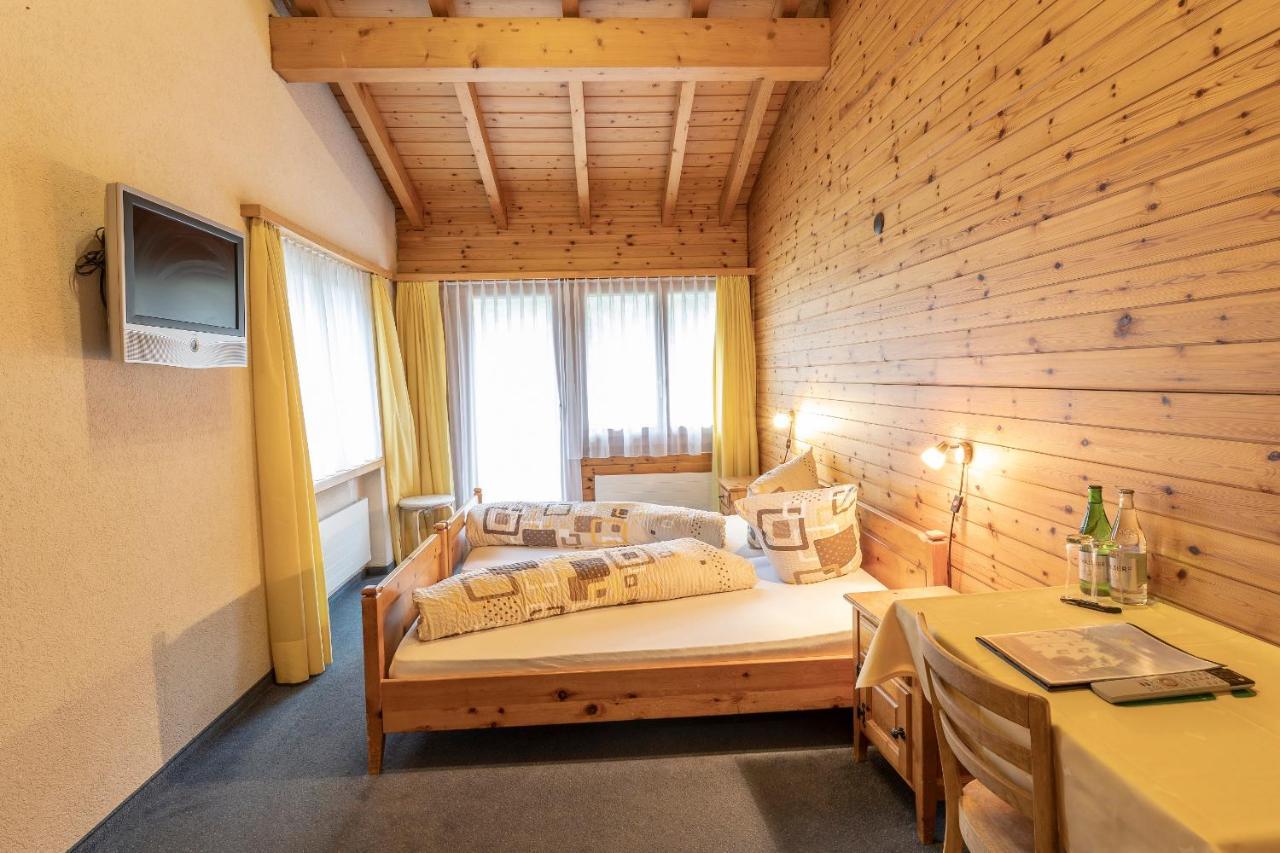 Landgasthof Sommerfeld Pragg-Jenaz Exterior photo